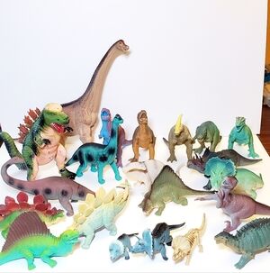 21 Dinosaur Toys (1 Has Motion)